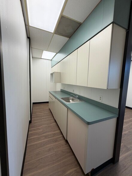 1771 Upland Dr, Houston, TX à louer - Photo du bâtiment - Image 3 de 20