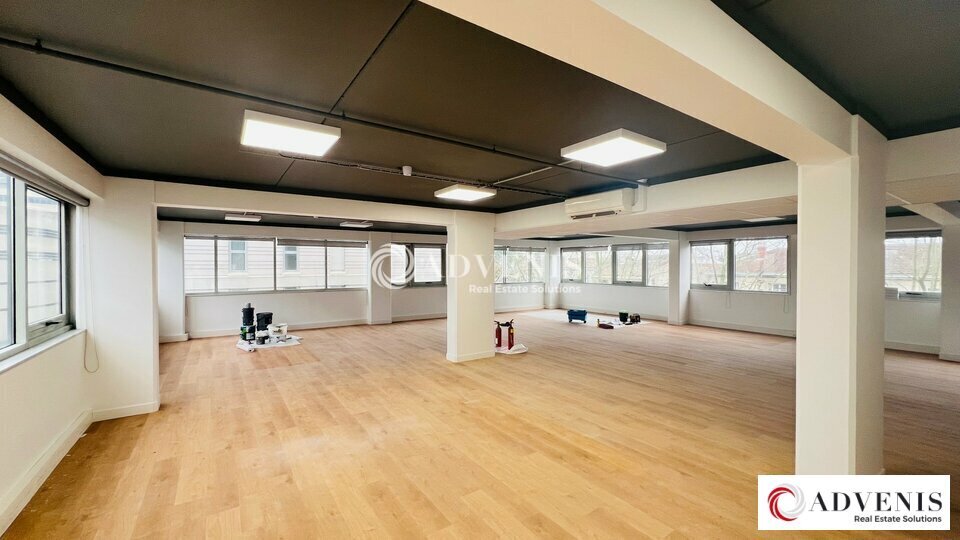Office in Bordeaux for lease - Building Photo - Image 3 of 8
