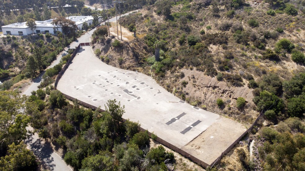 8991 Crestmar Pt, San Diego, CA for lease - Building Photo - Image 2 of 3