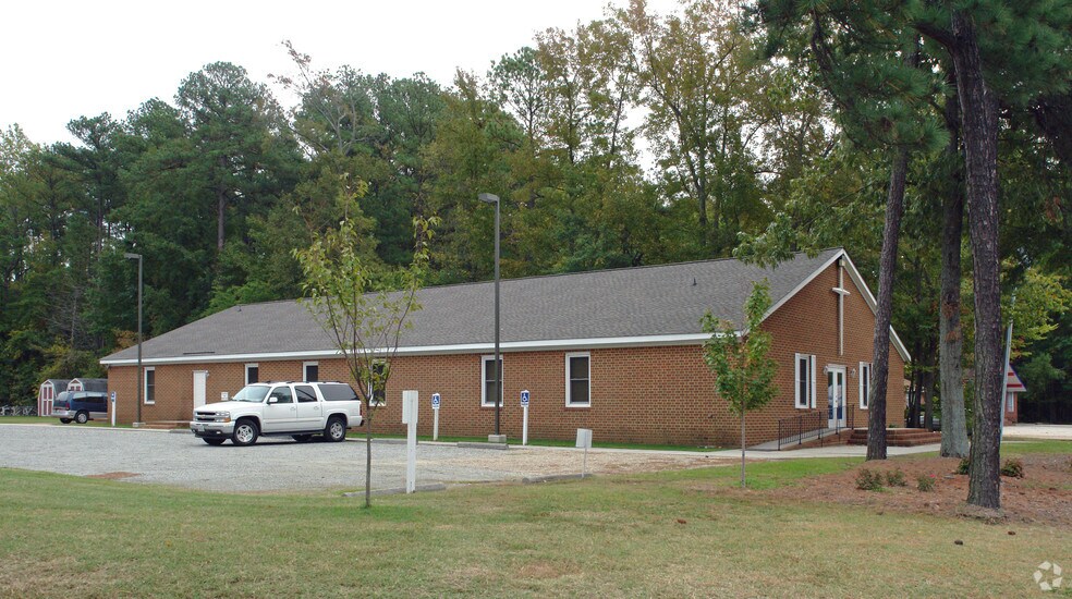 7826 George Washington Mem Hwy, Yorktown, VA à vendre - Photo du bâtiment - Image 2 de 2