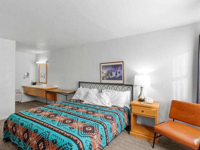 US 163 & San Juan River, Mexican Hat, UT for sale - Interior Photo - Image 3 of 73