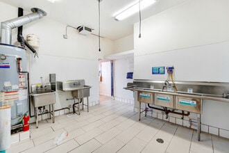4500-4506 Inglewood Blvd, Los Angeles, CA for lease Interior Photo- Image 1 of 4