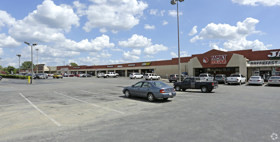 206-244 US-290, Elgin, TX for sale - Primary Photo - Image 1 of 1