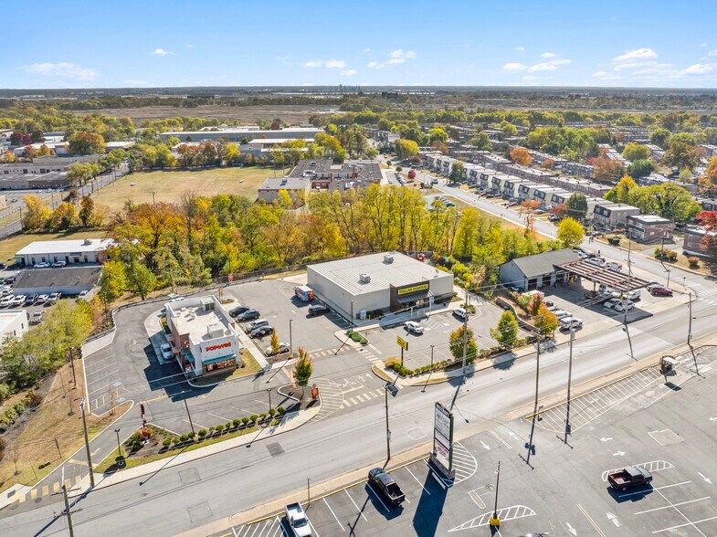 Dollar General & Popeyes portefeuille de 2 propriétés à vendre sur LoopNet.ca - Photo du b timent - Image 3 de 9