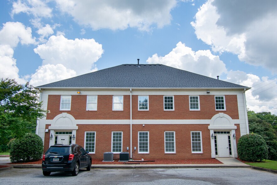 861 Commerce Dr SW, Conyers, GA à louer - Photo du bâtiment - Image 3 de 10