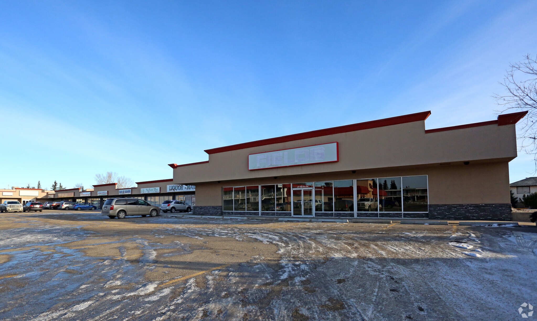 4513 52 Ave, Olds, AB à louer Photo du bâtiment- Image 1 de 3