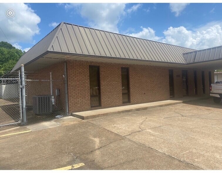 3088 Terry Rd, Jackson, MS à vendre - Photo du bâtiment - Image 2 de 11