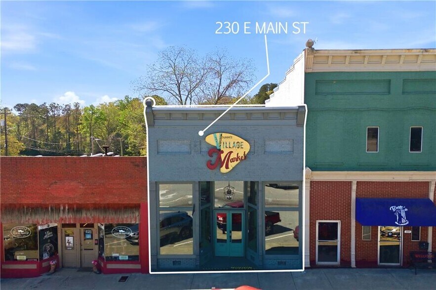 230 E Main St, Walhalla, SC à vendre - Photo du bâtiment - Image 2 de 23