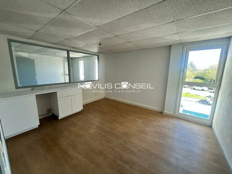 Bureau dans Ramonville-Saint-Agne à louer - Photo intérieure - Image 2 de 15
