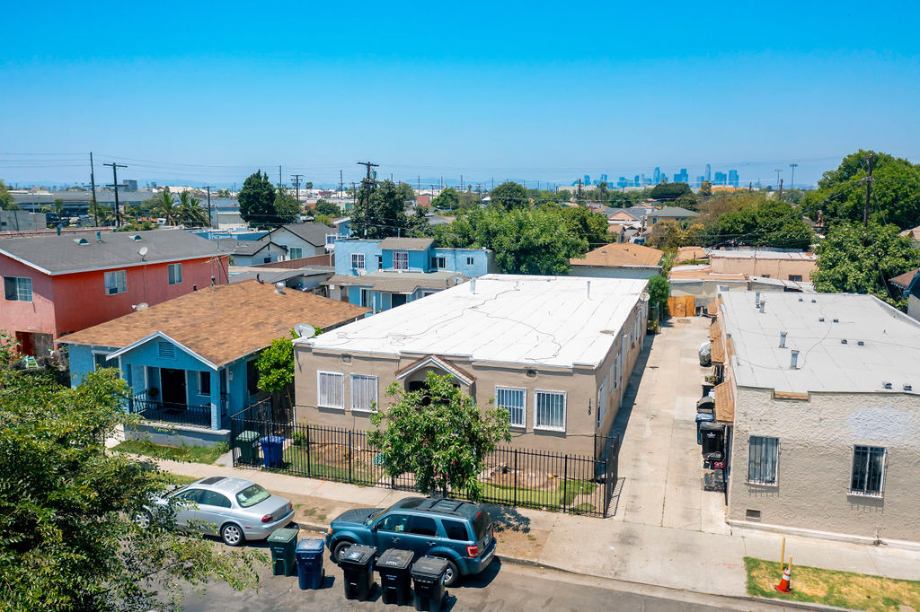 1139 E 68th St, Los Angeles, CA à vendre Photo du b timent- Image 1 de 8