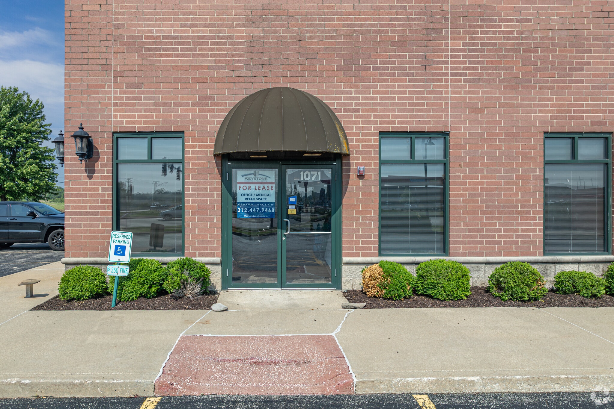 1023 Station Dr, Oswego, IL à louer Photo du bâtiment- Image 1 de 3