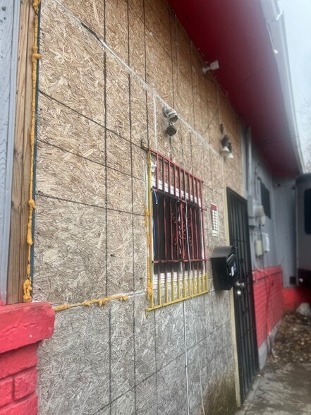 3727 E 18th St, Kansas City, MO for sale - Building Photo - Image 2 of 5