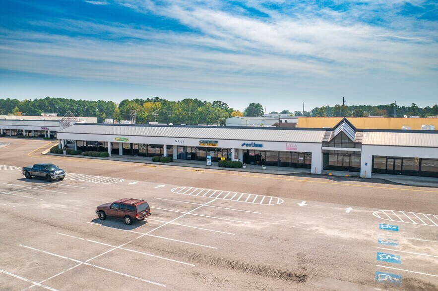 5101 Ashley Phosphate Rd, North Charleston, SC à louer - Photo du bâtiment - Image 3 de 14