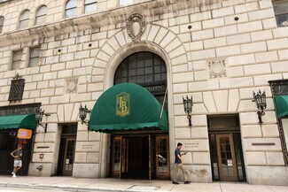 Plus de détails pour 25 SE 2nd Ave, Miami, FL - Bureau, Commerce de détail à louer