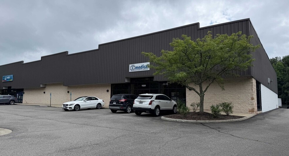 11351 International Dr, Richmond, VA for lease - Primary Photo - Image 1 of 7
