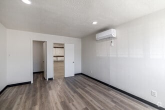 7752 Hammerly Blvd, Houston, TX à louer Photo intérieure- Image 2 de 5