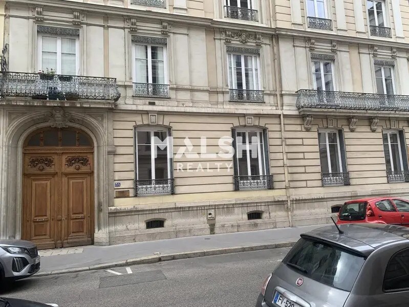 Bureau dans Lyon à louer Photo du bâtiment- Image 1 de 17