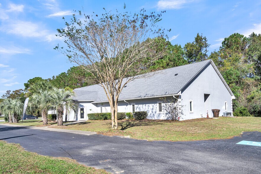 3587 N Highway 17, Mount Pleasant, SC à vendre - Photo du bâtiment - Image 2 de 15
