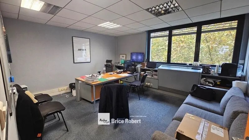 Bureau dans Villeurbanne à louer - Photo intérieure - Image 3 de 5