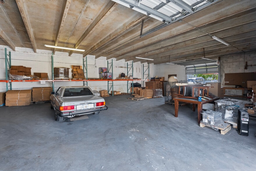 950 SW 12th Ave, Pompano Beach, FL à louer - Photo intérieure - Image 2 de 26