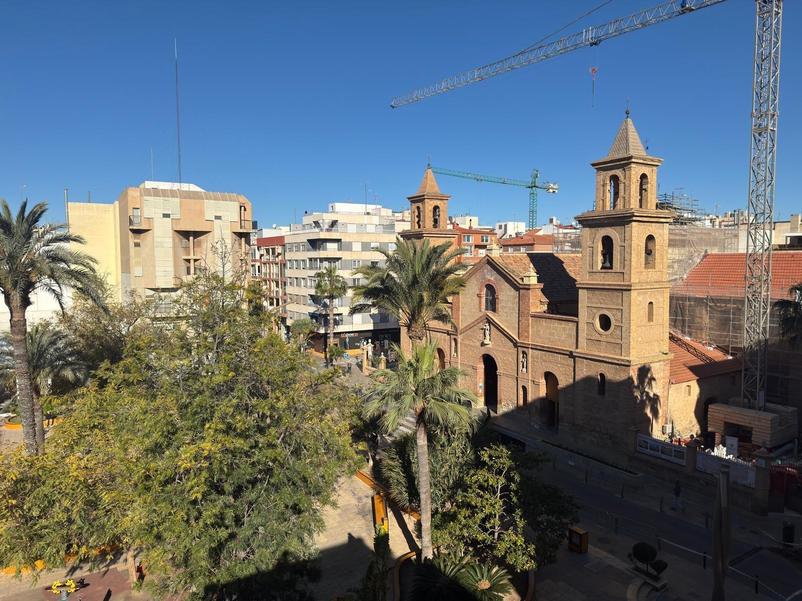 Constitucion de, 7, Torrevieja, Alicante à vendre Photo principale- Image 1 de 25