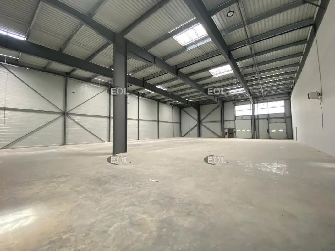 Industrial in Croissy-Beaubourg for lease Interior Photo- Image 1 of 9