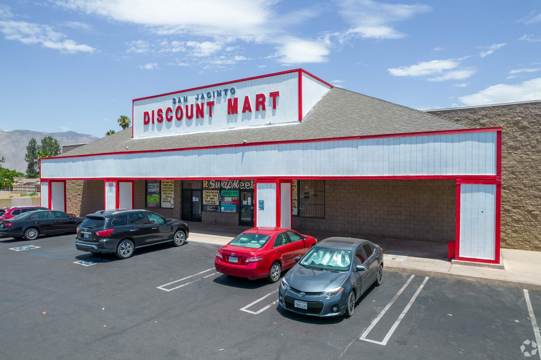 1435 S San Jacinto Ave, San Jacinto, CA à vendre Photo du bâtiment- Image 1 de 18