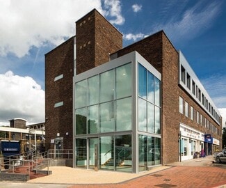 Plus de détails pour Station Appr, West Byfleet - Bureau à louer