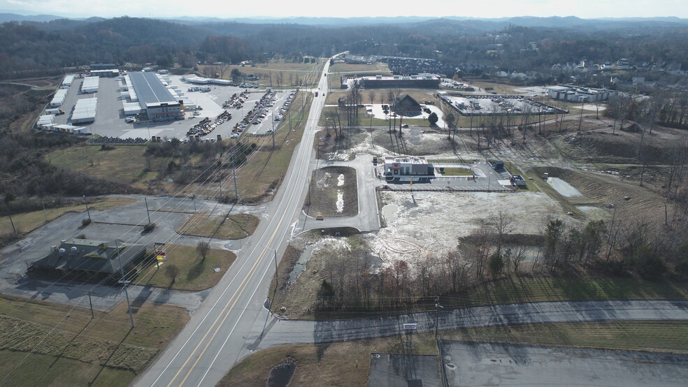 7101 Strawberry Plains Pike, Knoxville, TN for lease - Aerial - Image 2 of 6