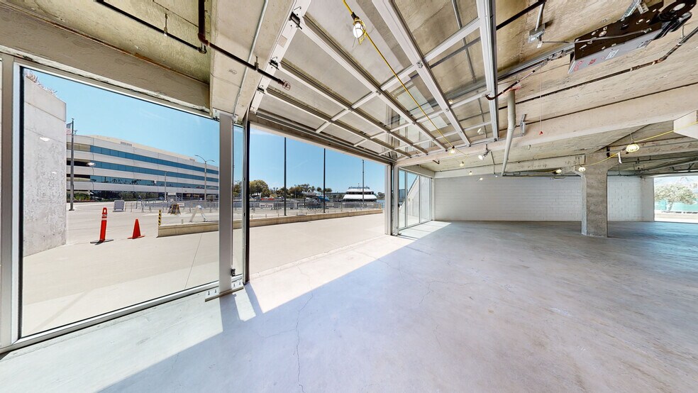 330 Golden Shore, Long Beach, CA à louer - Numérisation 3D de Matterport - Image 3 de 52