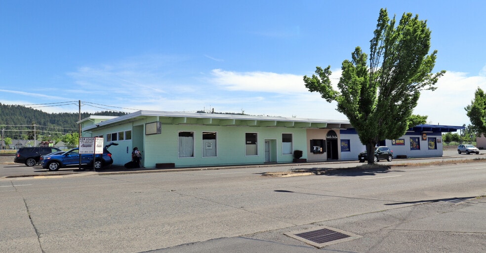 104 S Pacific Hwy, Cottage Grove, OR for lease - Building Photo - Image 3 of 10