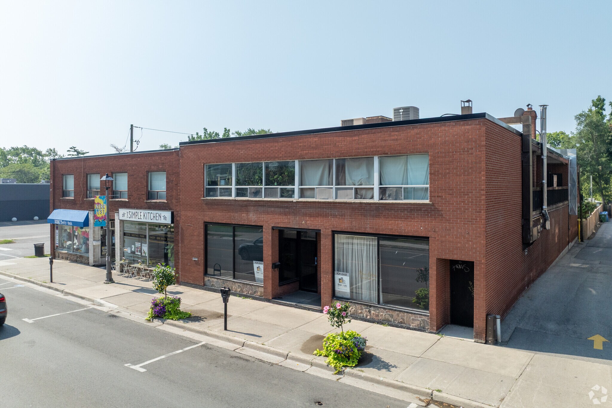 438 Kerr St, Oakville, ON for sale Primary Photo- Image 1 of 1