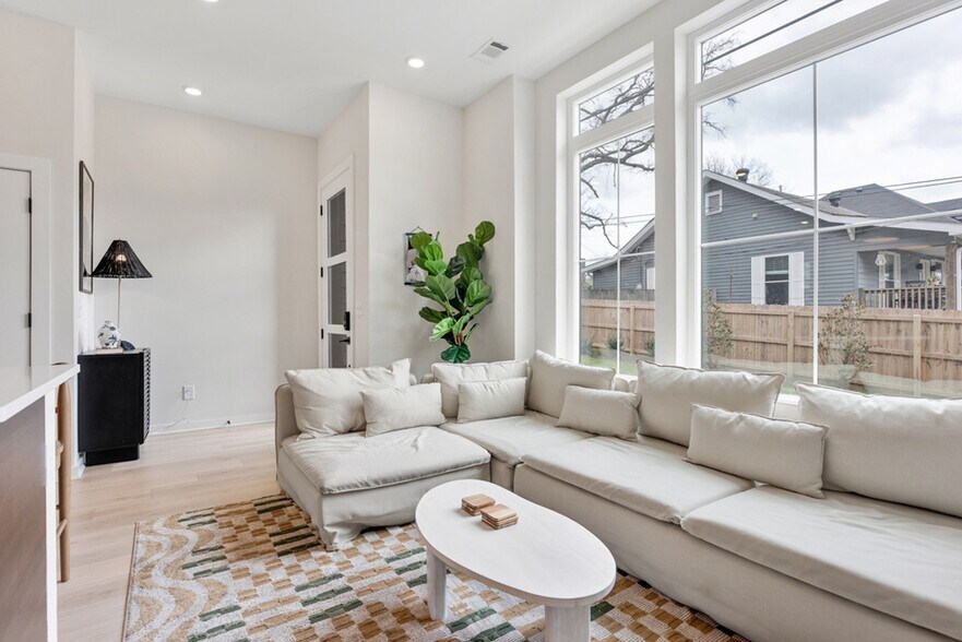 1233 Lischey Ave, Nashville, TN à vendre - Photo intérieure - Image 3 de 64