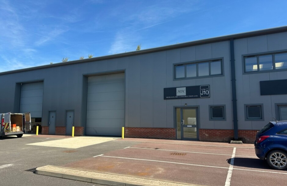 Diamond Dr, Hailsham à louer Photo du bâtiment- Image 1 de 1