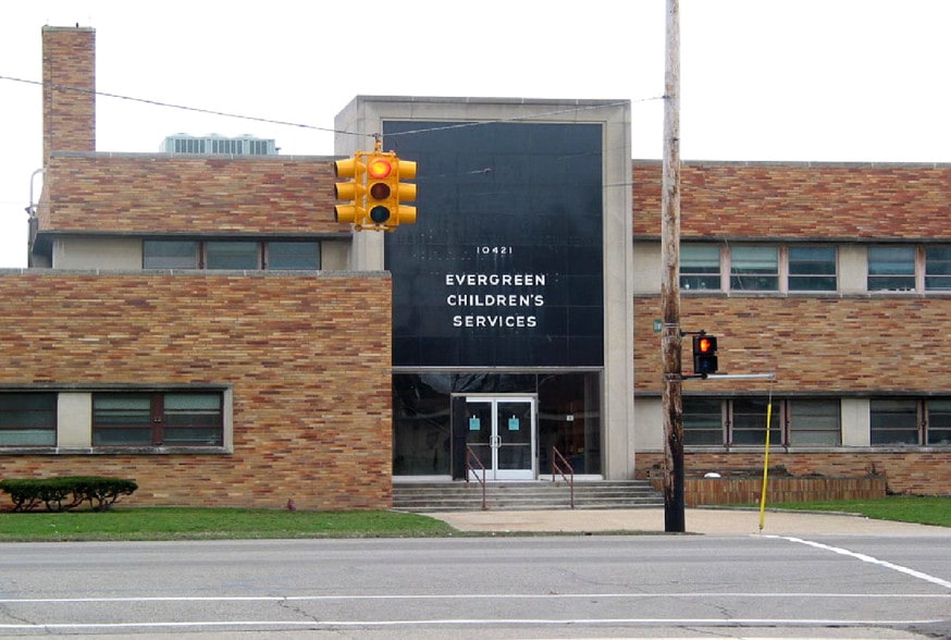 10421 W Seven Mile Rd, Detroit, MI for sale - Building Photo - Image 2 of 6