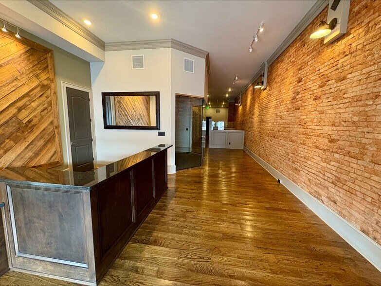 12 E Johnston St, Forsyth, GA à louer - Photo du bâtiment - Image 3 de 10