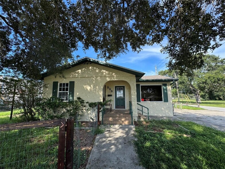 225 N Scenic Hwy, Frostproof, FL for sale - Building Photo - Image 3 of 15