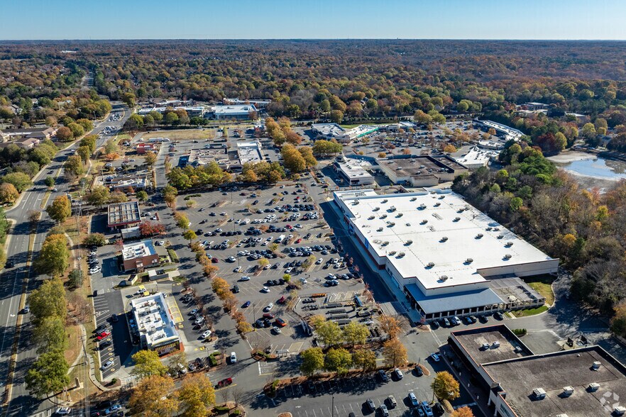 8008 Providence Rd, Charlotte, NC à louer - Aérien - Image 2 de 14