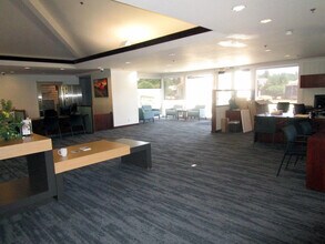 6637-6641 Oakmont Dr, Santa Rosa, CA for lease Interior Photo- Image 2 of 4