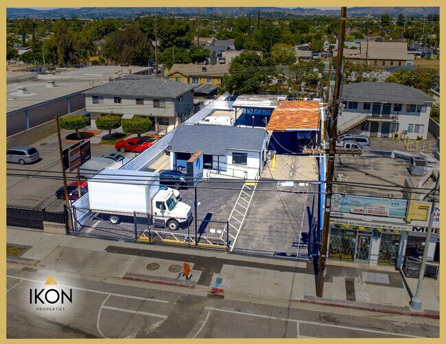 More details for 13449 Van Nuys Blvd, Pacoima, CA - Retail for Sale