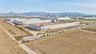 101 Logistics Ctr, Oxnard, CA for lease Construction Photo- Image 2 of 9