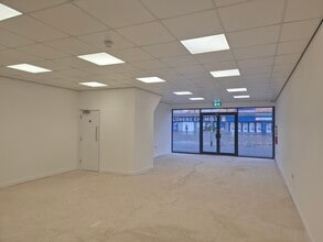 3-3A Marian Sq, Bootle for lease Building Photo- Image 1 of 4