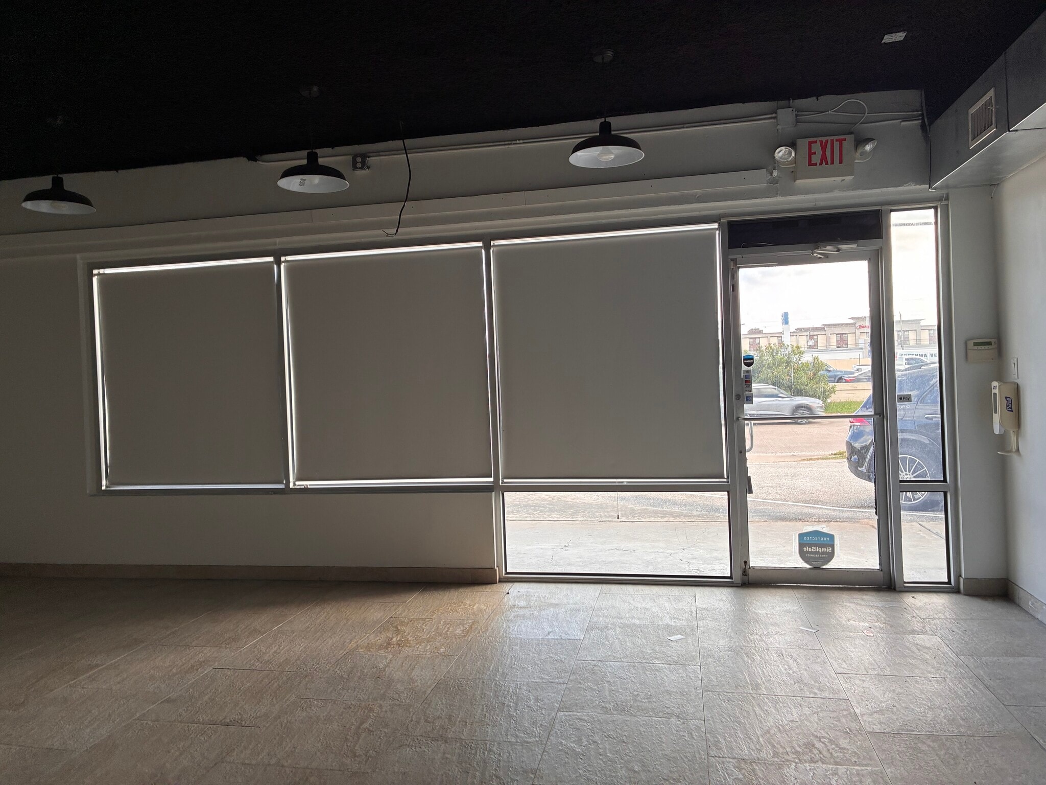 11300-11330 Old Katy Rd, Houston, TX for lease Interior Photo- Image 1 of 9