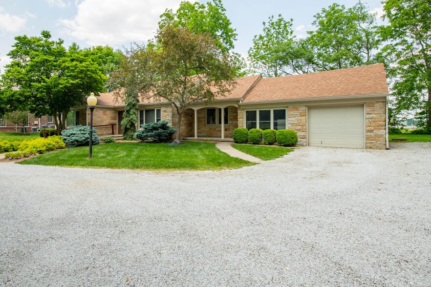 950 W Jefferson St, Franklin, IN à louer - Photo du bâtiment - Image 3 de 15