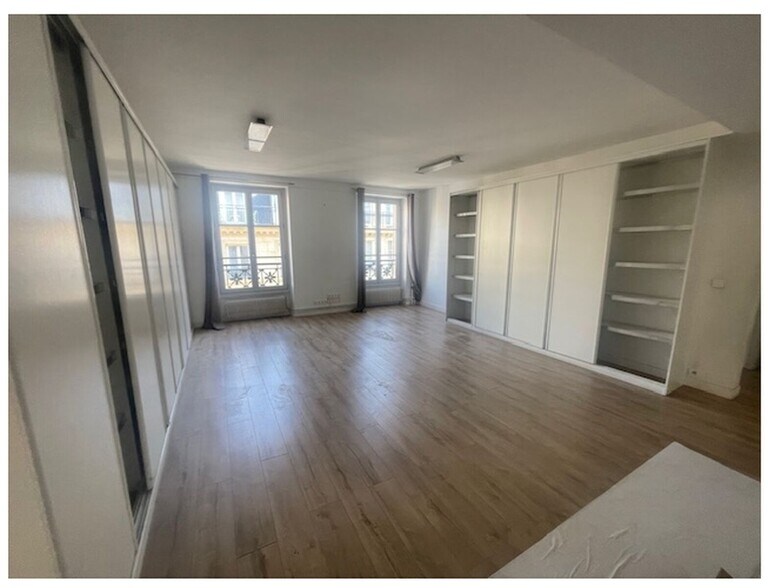 21 Rue D'Antin, Paris à louer - Photo du bâtiment - Image 3 de 15