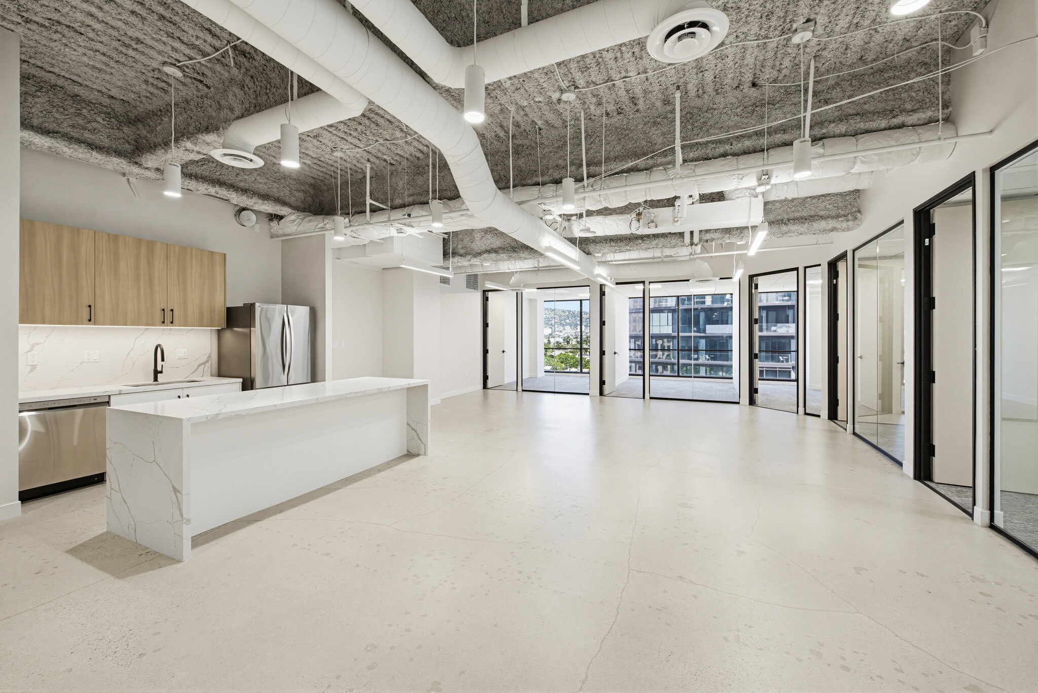 6420 Wilshire Blvd, Los Angeles, CA à louer Photo intérieure- Image 1 de 7