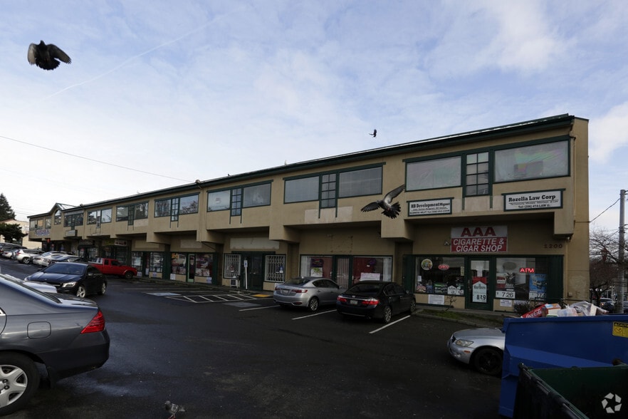 1200 S Jackson St, Seattle, WA for lease - Primary Photo - Image 1 of 7