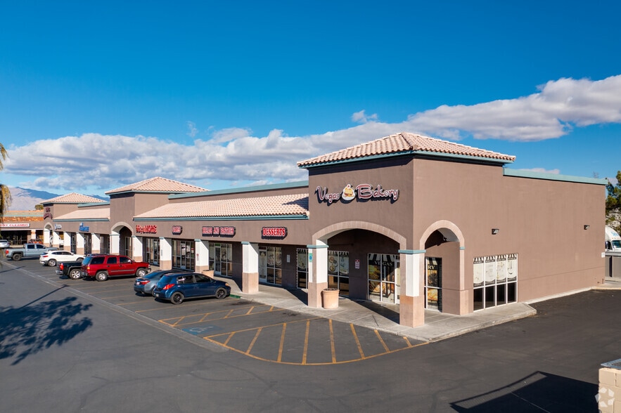 2001 N Jones Blvd, Las Vegas, NV for lease - Building Photo - Image 1 of 2