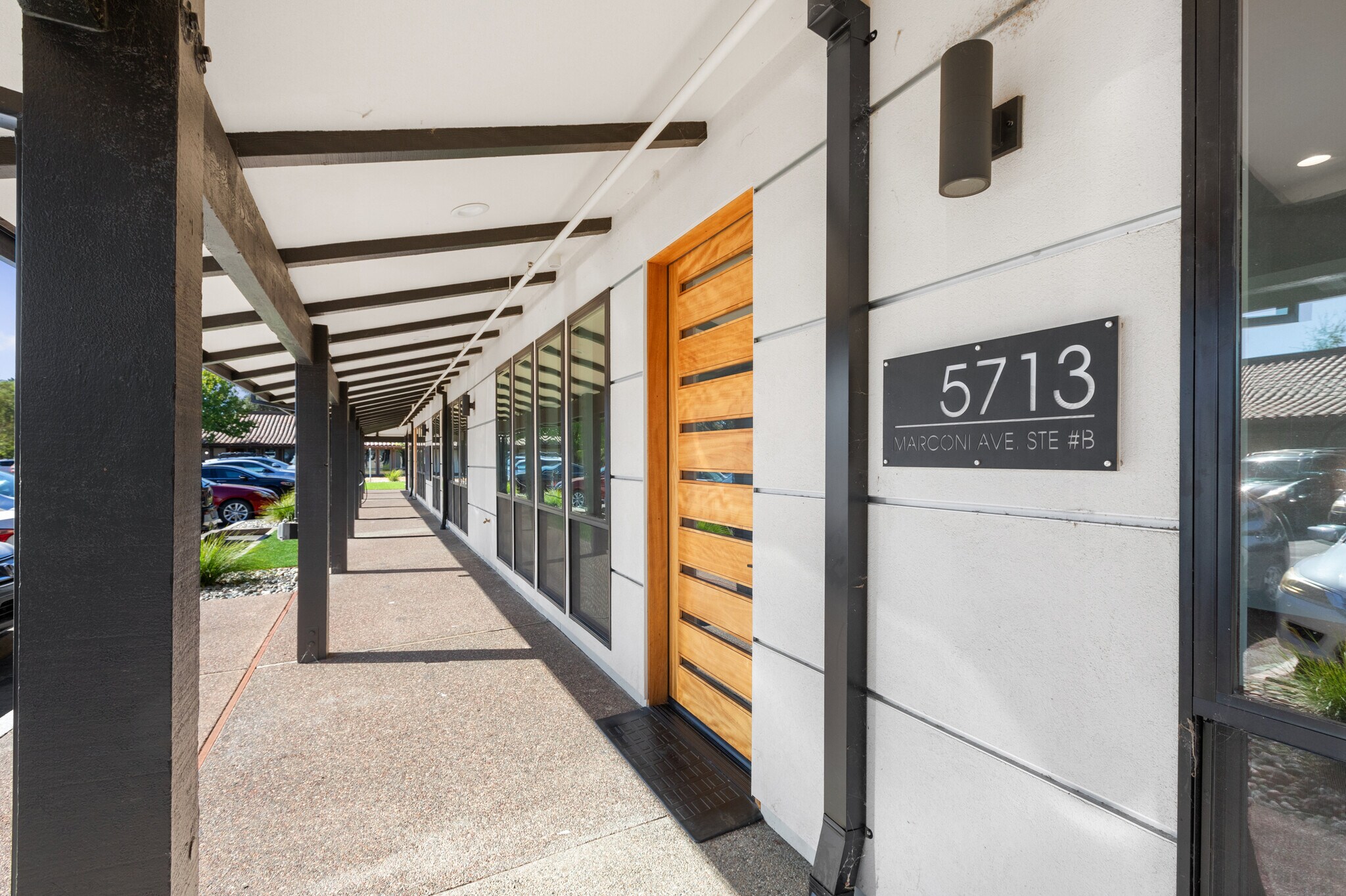 5713 Marconi Ave, Carmichael, CA à louer Photo du bâtiment- Image 1 de 8