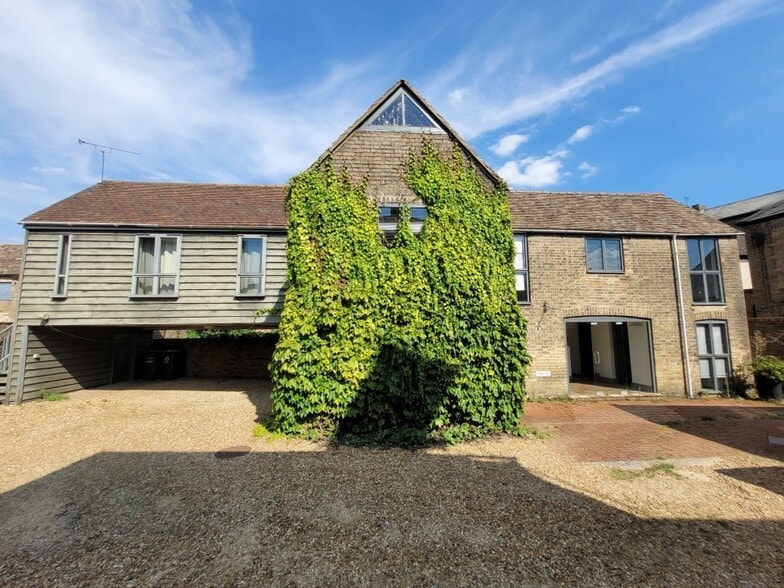 7-7B High St, Abbotsley for lease - Primary Photo - Image 1 of 14